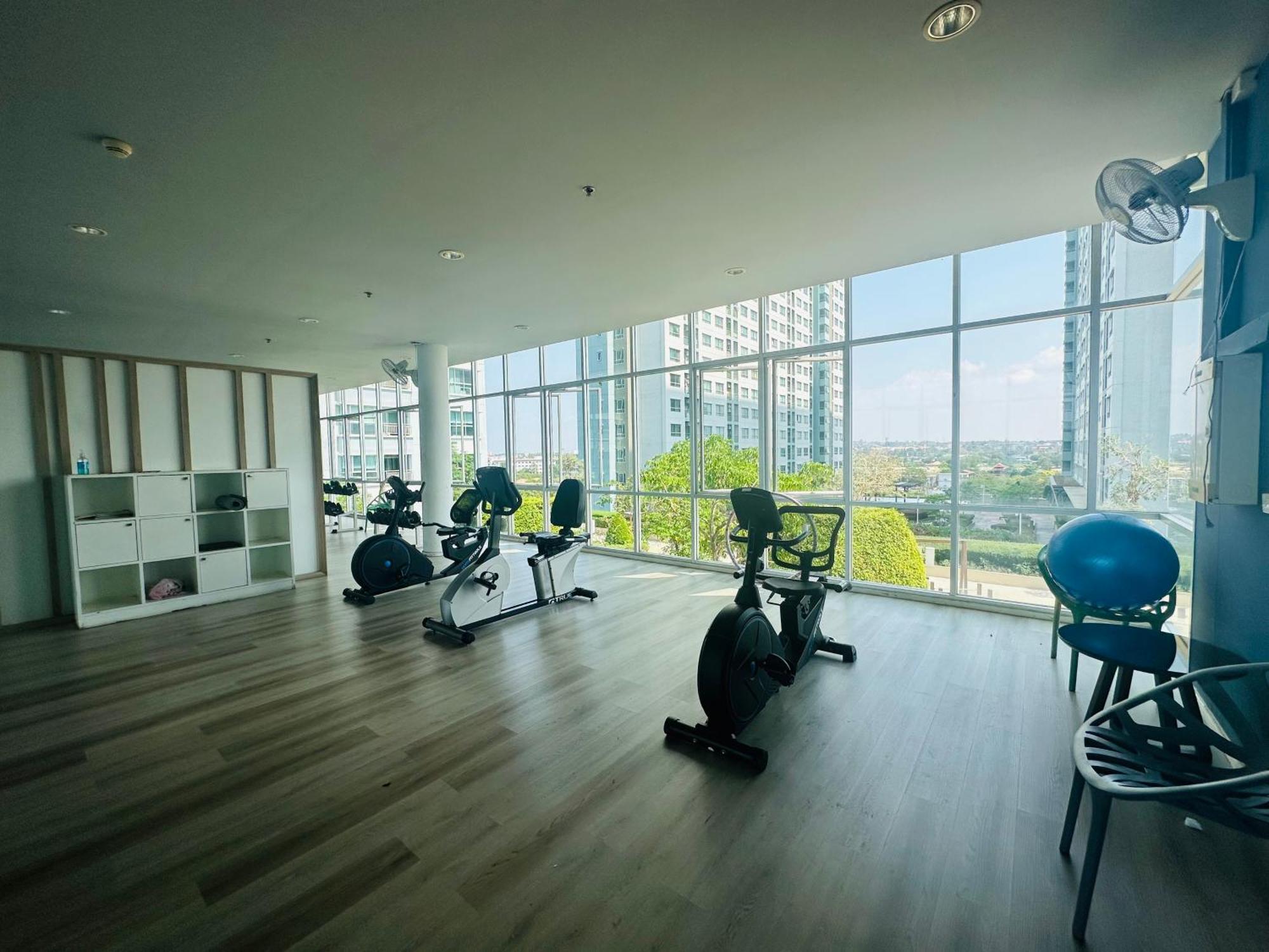 Seaview Beach Room Lumpini-Pool And Gym Face To Ocean Csomtien-part Kültér fotó