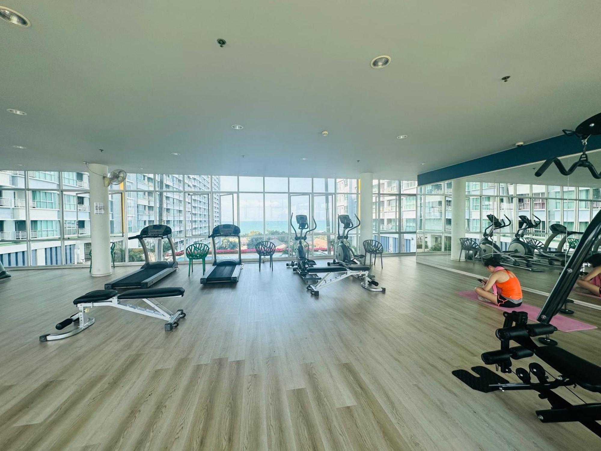 Seaview Beach Room Lumpini-Pool And Gym Face To Ocean Csomtien-part Kültér fotó