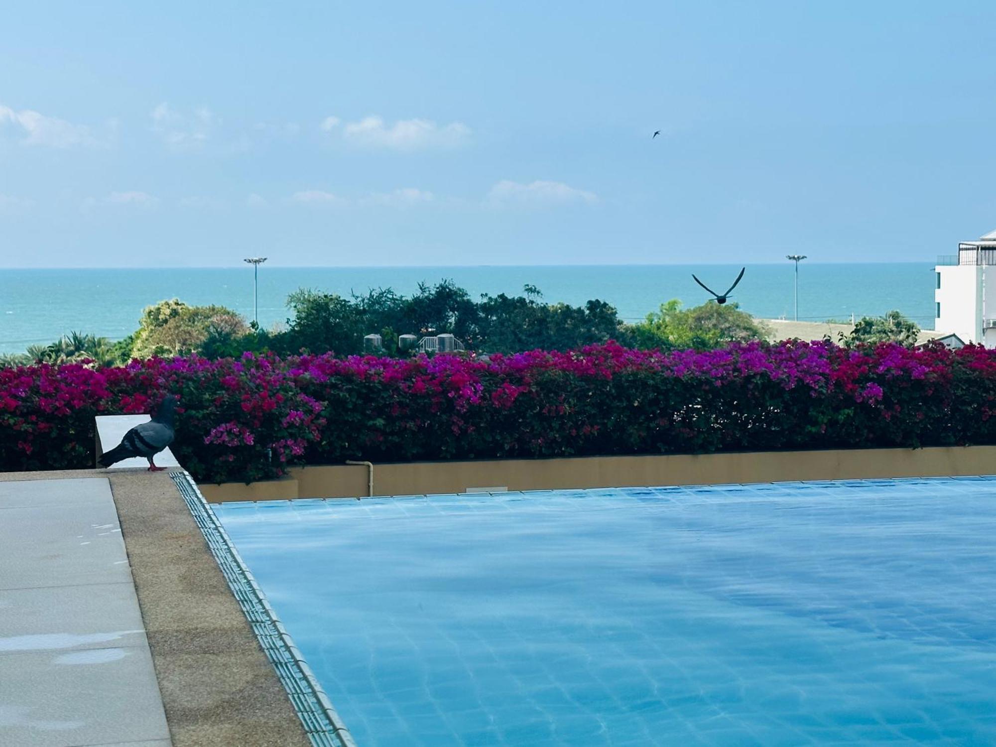 Seaview Beach Room Lumpini-Pool And Gym Face To Ocean Csomtien-part Kültér fotó